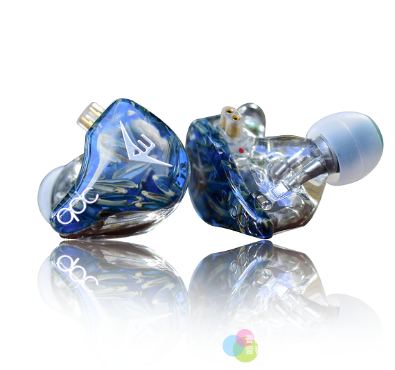 qdc Anole V3 ll入耳式耳機(公模版)：經典二代產品，造型與音質都更出色！
