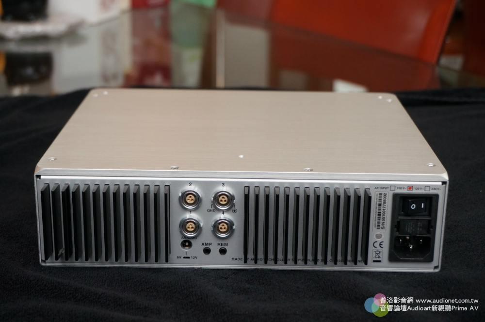 Nagra HD DAC與MPS Power Supply HD VFS避震墊