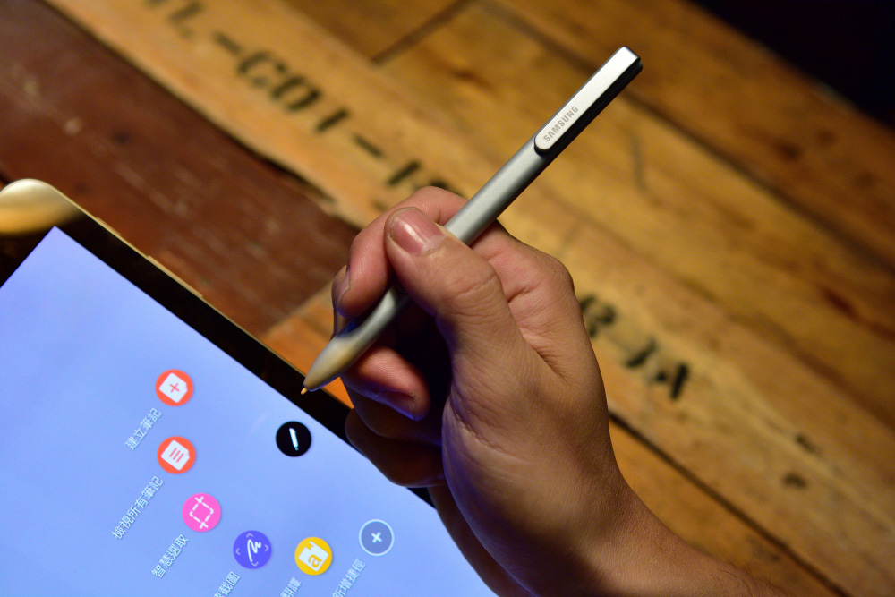 SAMSUNG Galaxy Tab S3，AKG技術加持，平板音效大革命