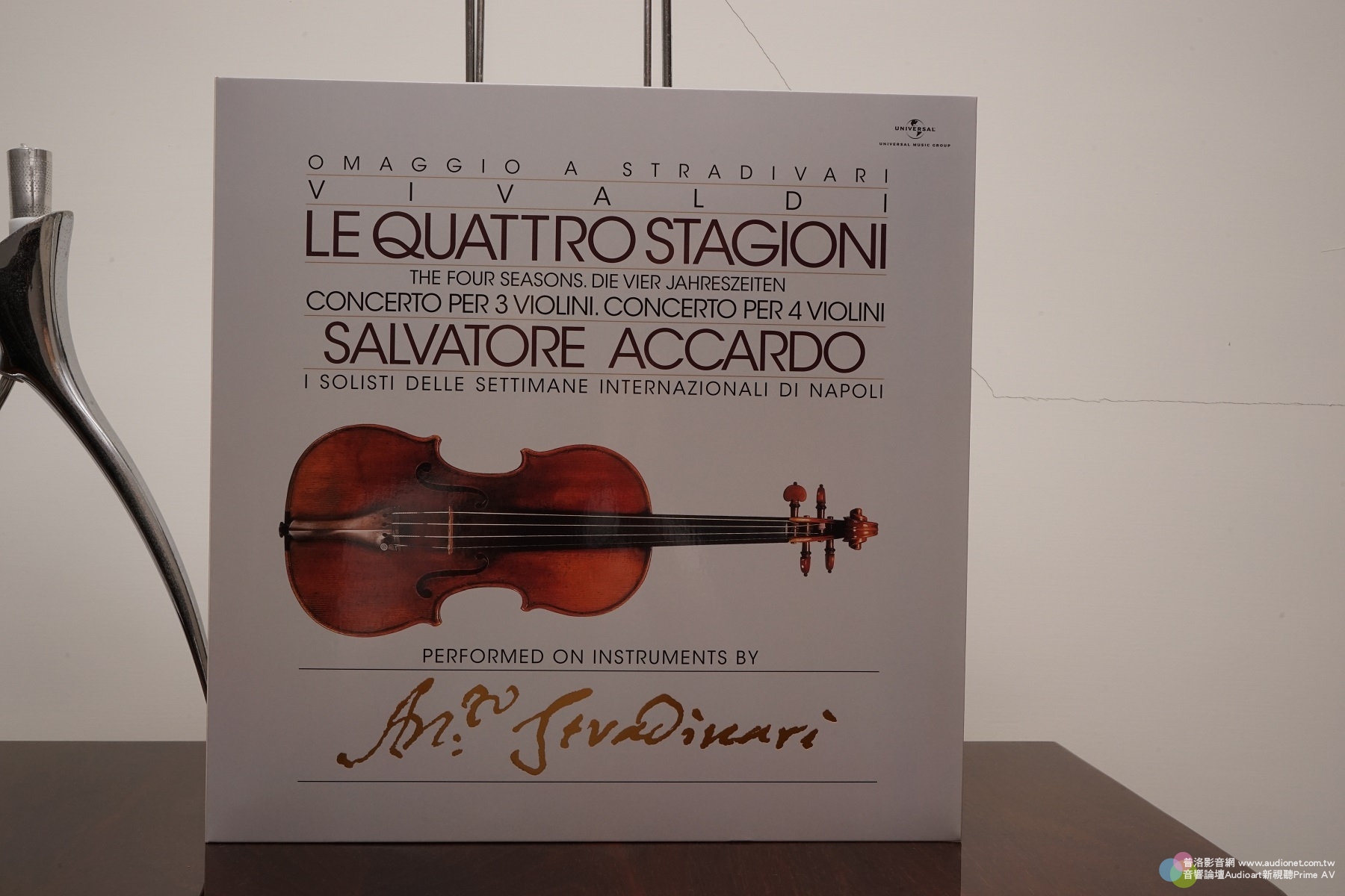 Omaggio A Stradivari Vivaldi 四季,Accardo
