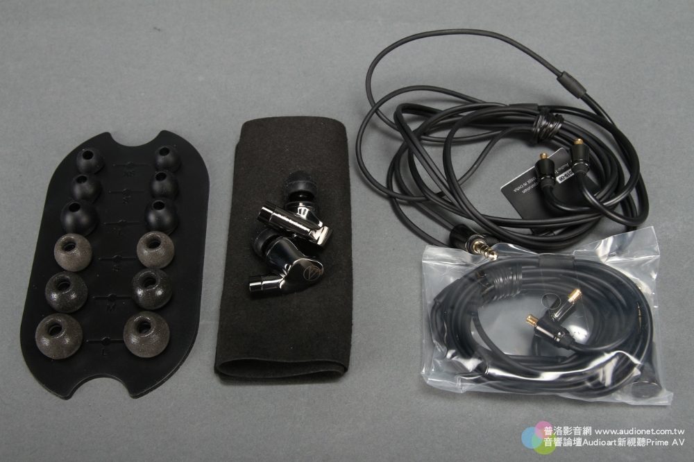 audio-technica ATH-IEX1鈦合金入耳式耳機開箱
