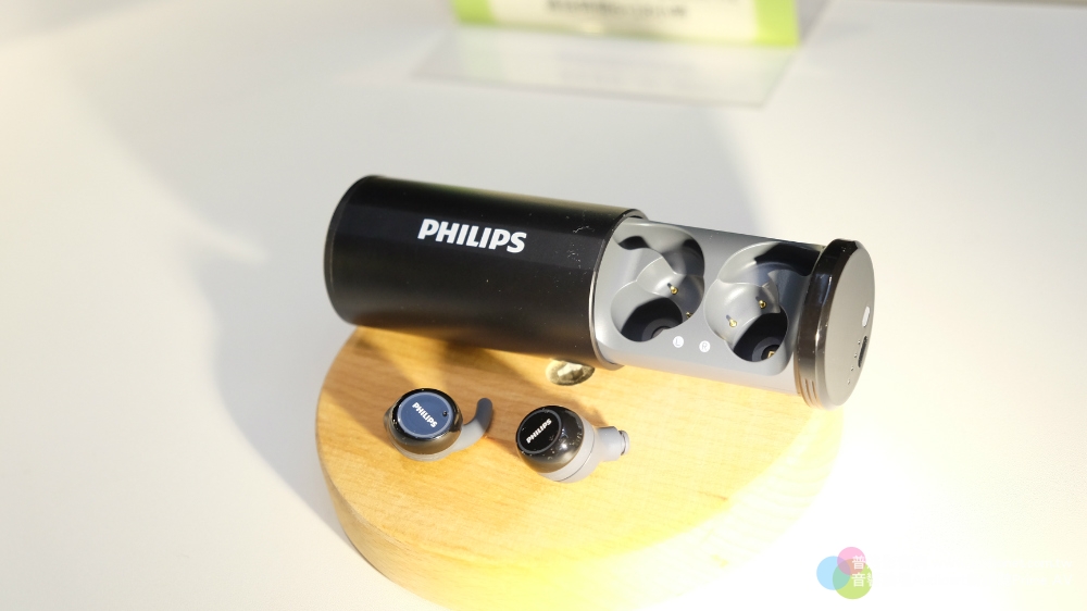 Philips推出全新OLED934與PUH7374 4k電視