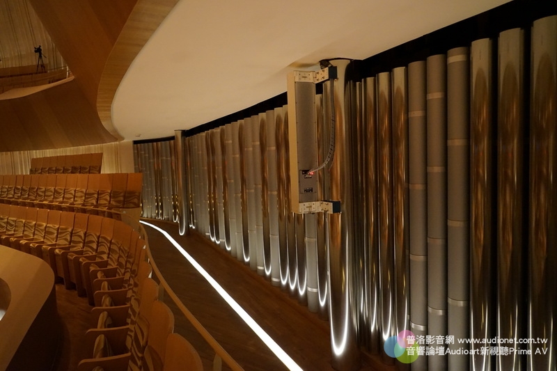 衛武營盤帶機錄製管風琴，帶您看從未見過的音樂廳天花板