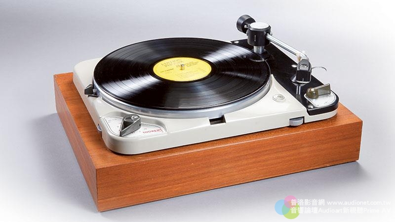 Thorens TD 124 DD，上世紀銘盤復刻，古味新聲