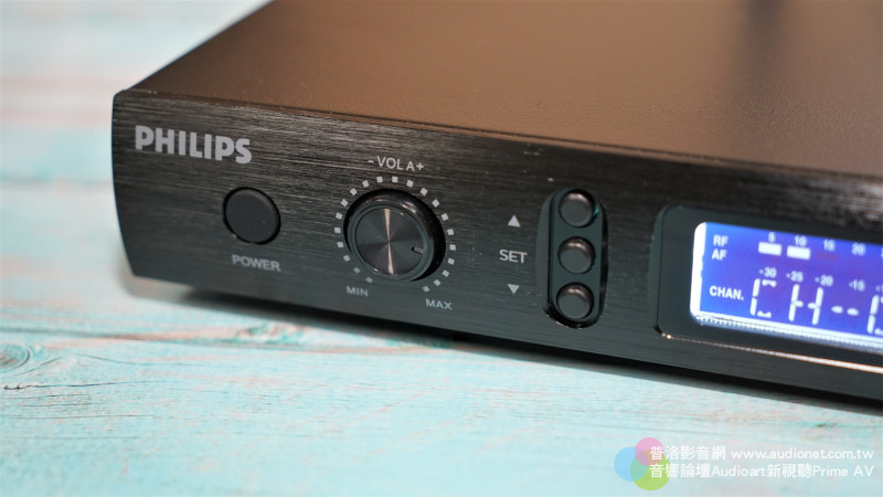 Philips CSS1710：干擾極低、傳訊品質極佳的無線麥克風系統